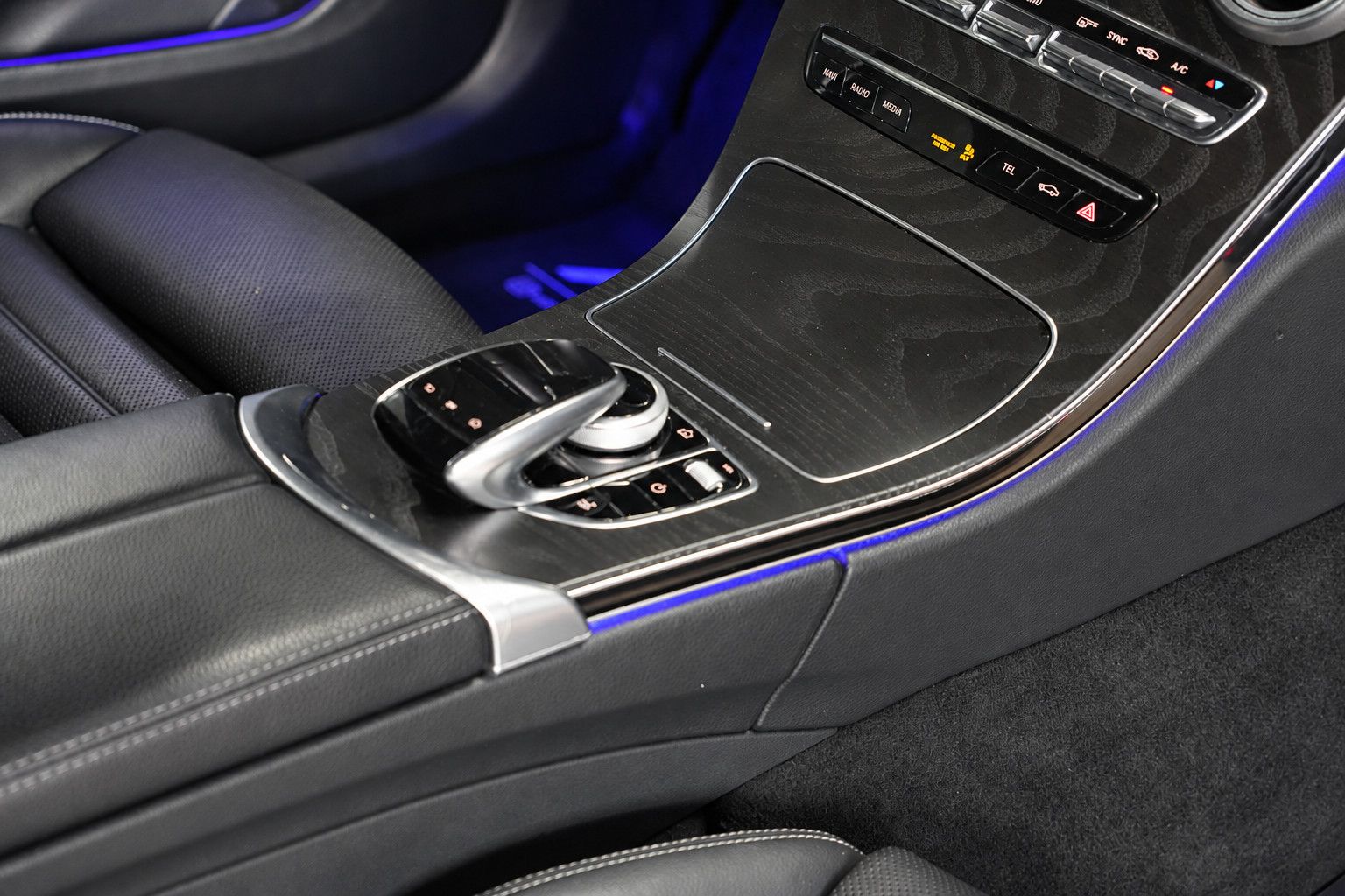 Fahrzeugabbildung Mercedes-Benz C 300 Coupe /AMG/VIRTUAL/MBUX/AMBIENTE/KAMERA