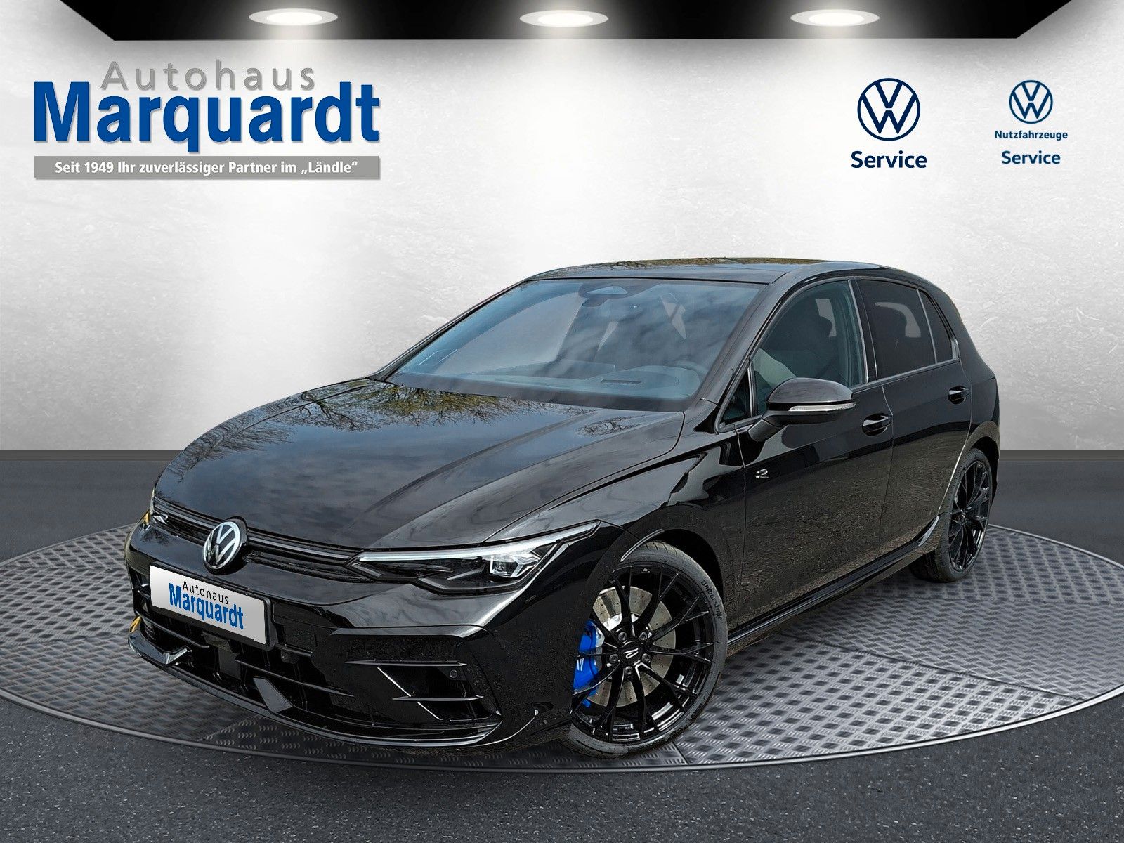 Volkswagen Golf VIII 8 R 2.0TSI 4M Pano Akrapovic AHK 360°