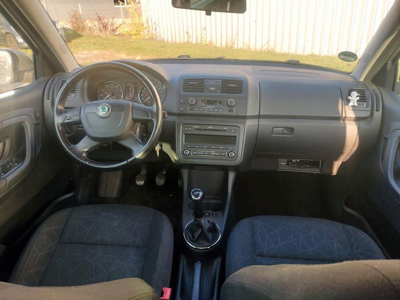 Skoda Fabia 2012 — photo 14