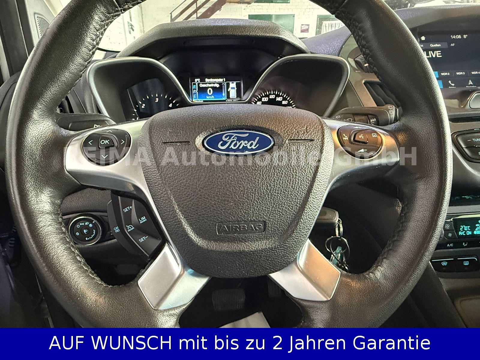 Fahrzeugabbildung Ford Tourneo Connect L2 1,5 D Automatik, Pano, Navi