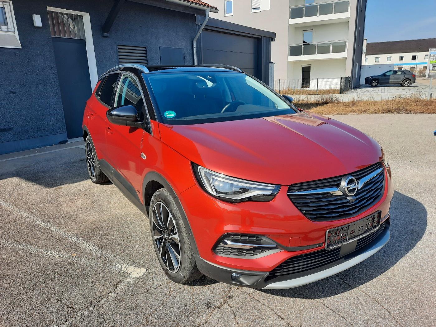 Opel Grandland X 1.6 T Ultimate 4x4+TEMP+DAB+AHK+LED