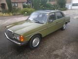 Mercedes-Benz Mercedes  W 123 240 Diesel - Mercedes-Benz 240: W123 240d