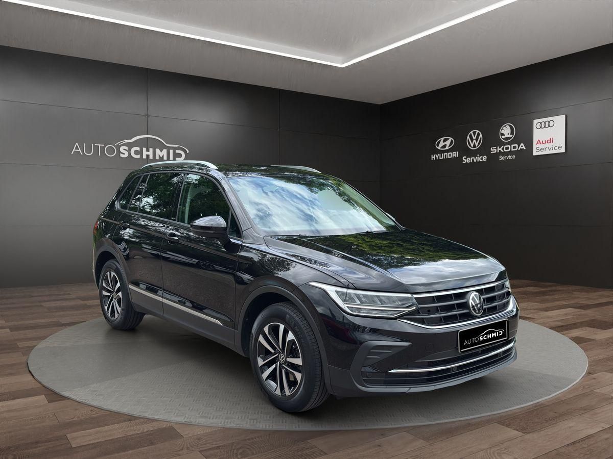 Tiguan United 2.0 TDI DSG AHK ACC PDC NAV LED