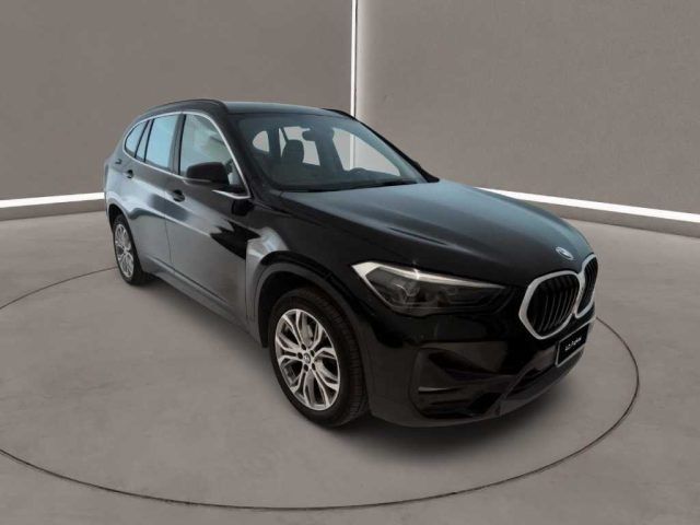 BMW X1 (F48) - sDrive18d xLine Plus imagem 3