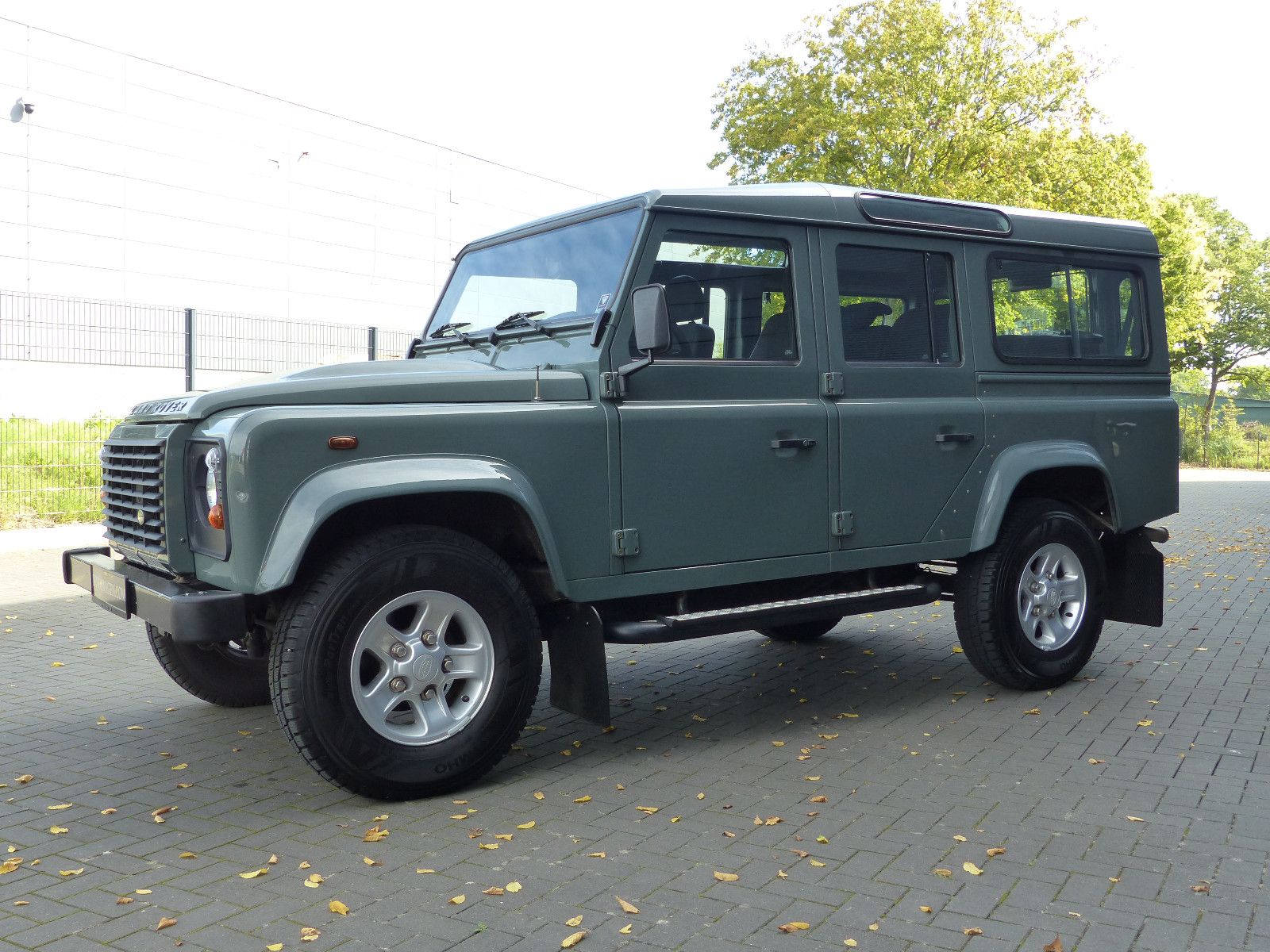 Fahrzeugabbildung Land Rover Defender 110 D AUTOMATIK !!