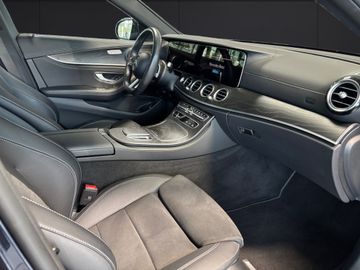 Mercedes E 300 - 6