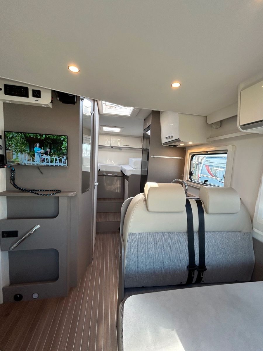 Fahrzeugabbildung Etrusco T 6.9 SF 155PS*Autom.*Xenon*Complete Sel.*SAT*TV