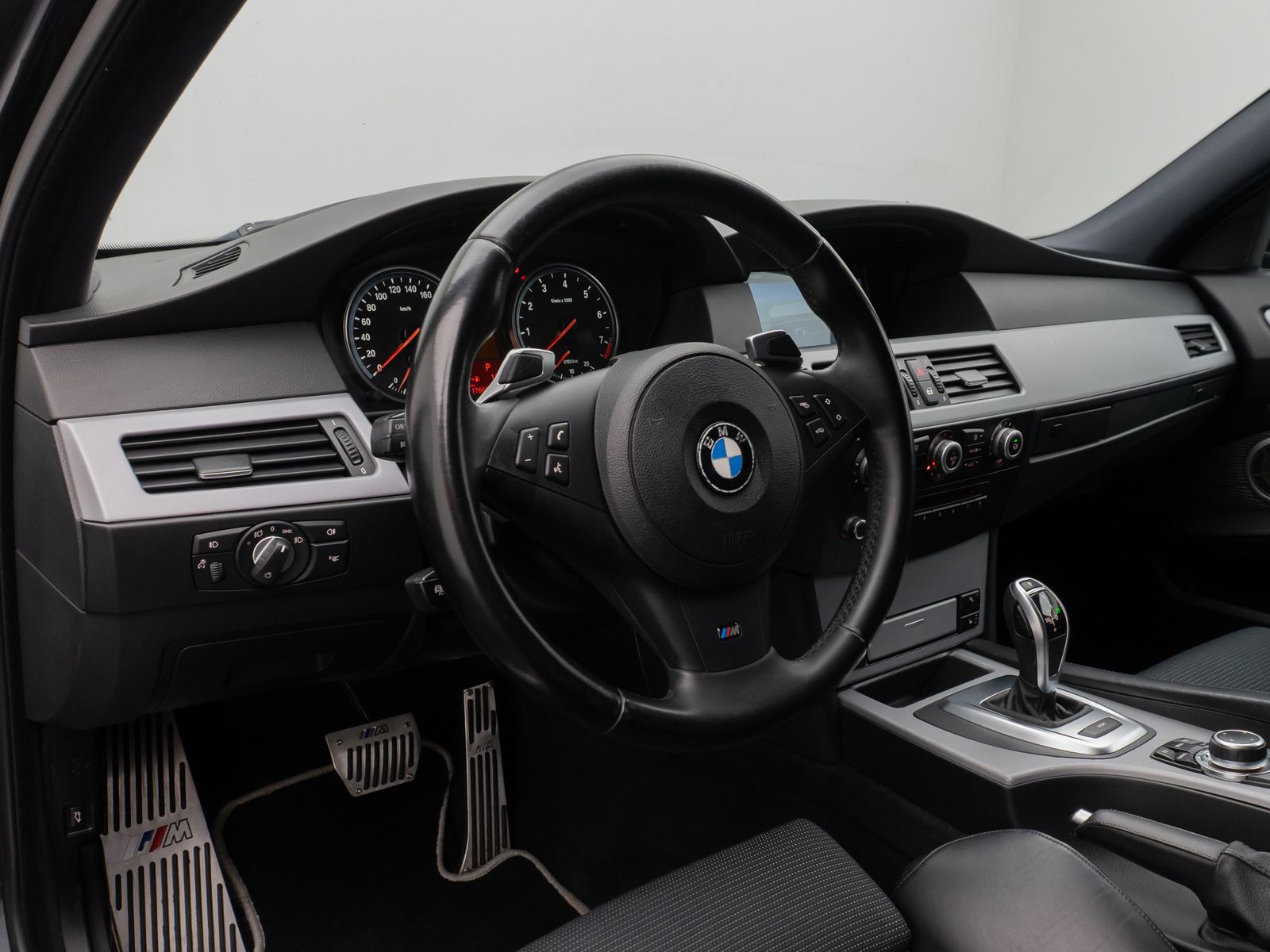 Fahrzeugabbildung BMW 530i Edition M Sport HUD SoftCl Xenon Komfort