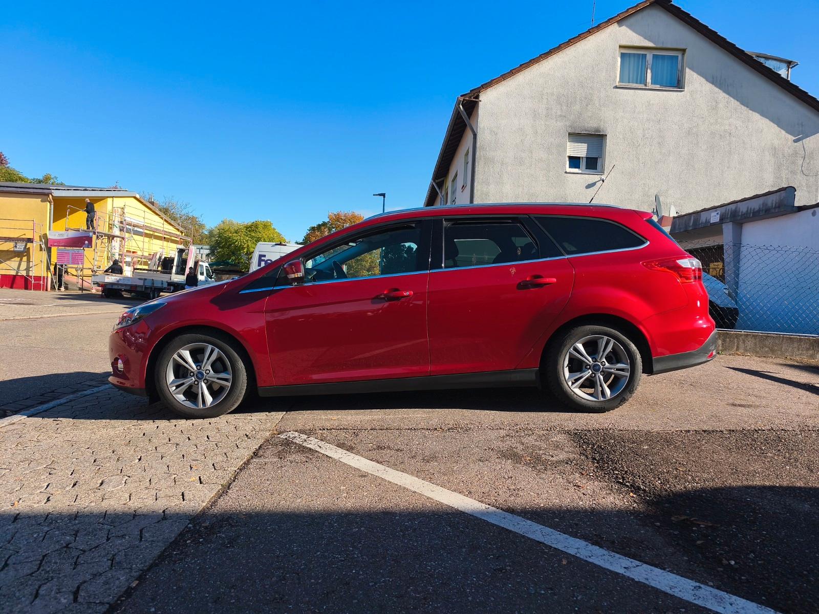 Ford Focus 2013 — engine 998 cm³, 125 HP (92kW)
