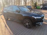 Volvo XC90 Momentum AWD - Volvo XC90 Gebrauchtwagen in Bielefeld