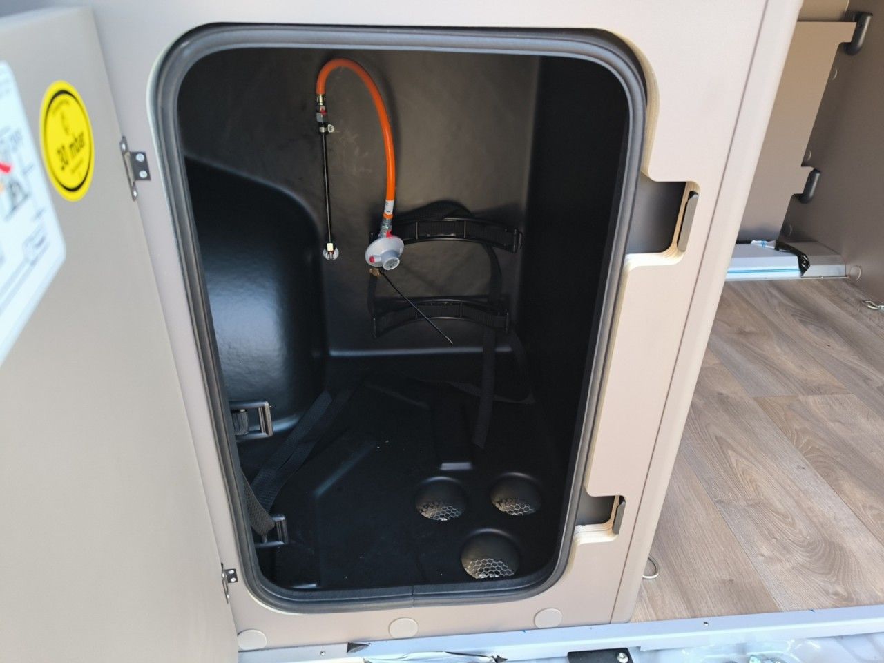 Fahrzeugabbildung LMC Innovan 540 Fiat Automatik Markise Skyroof