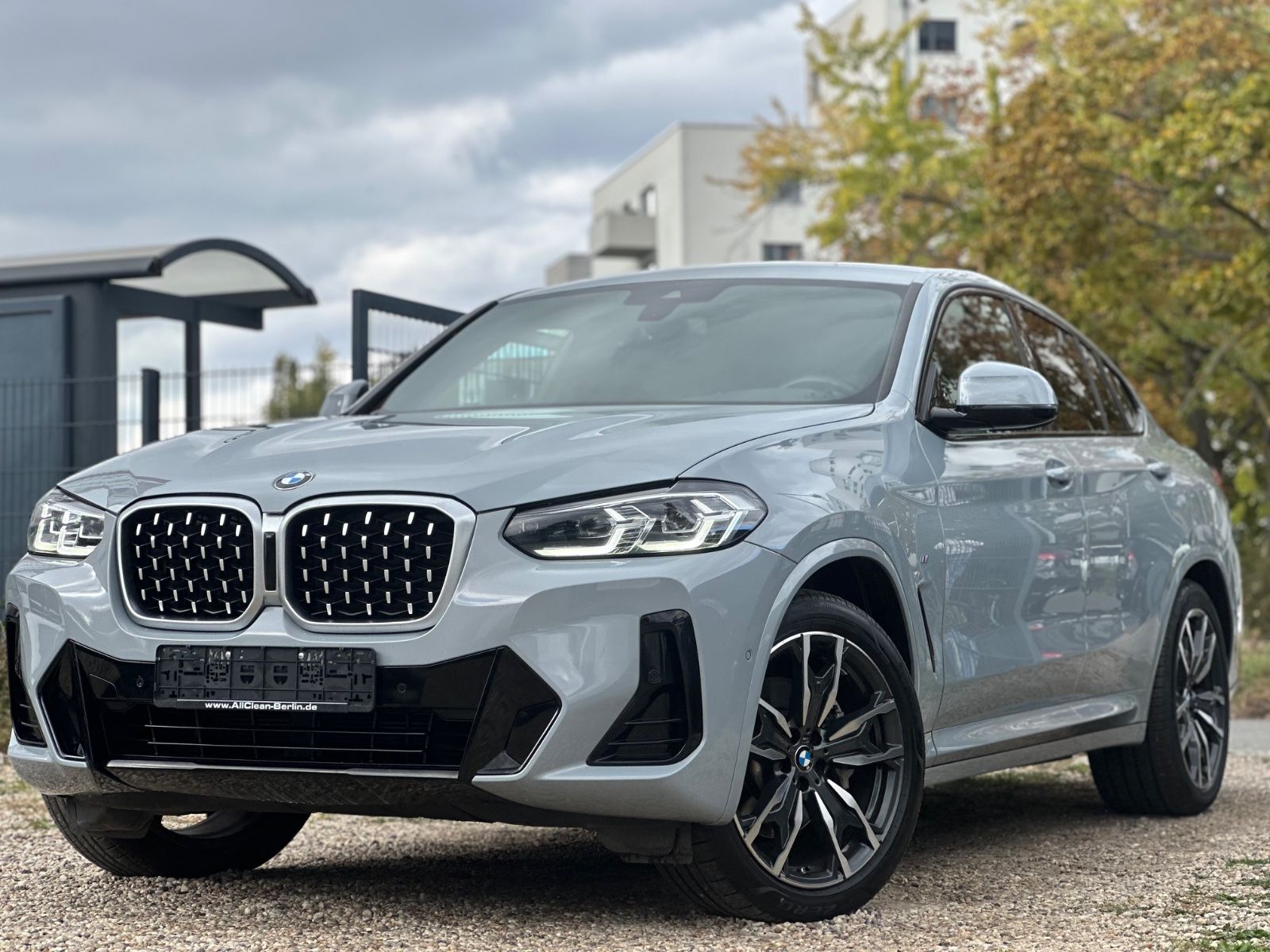 BMW X4 xDrive 30 i M Sport Broklyn Grau Metallic foto 2