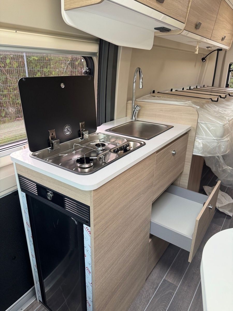 Fahrzeugabbildung Forster Livin Up FV599EBL Solar,Markise,RK