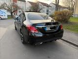 Mercedes-Benz C 400 4MATIC AMG Line Autom. AMG Line - Mercedes-Benz C 400: Limousine