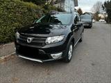 Dacia Kleiner und sparsamer  SUV aus Familienbes... - : Kleine