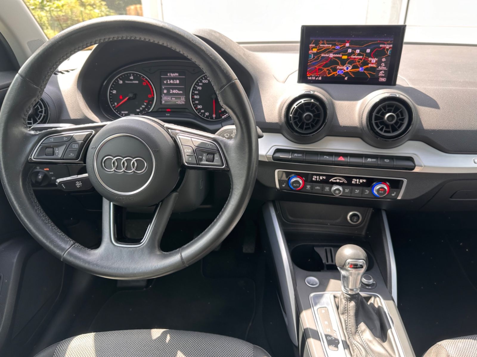 Fahrzeugabbildung Audi Q2 Quattro Sport*LED*S-Tronic Miete*Mietkauf