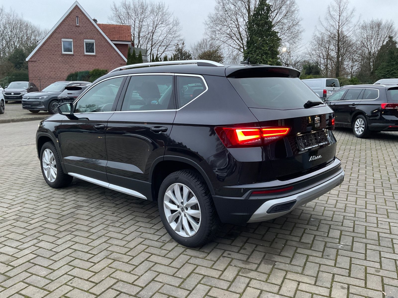 Fahrzeugabbildung SEAT Ateca 1.5 TSI Xperience DSG,Kamera,Navi,LED