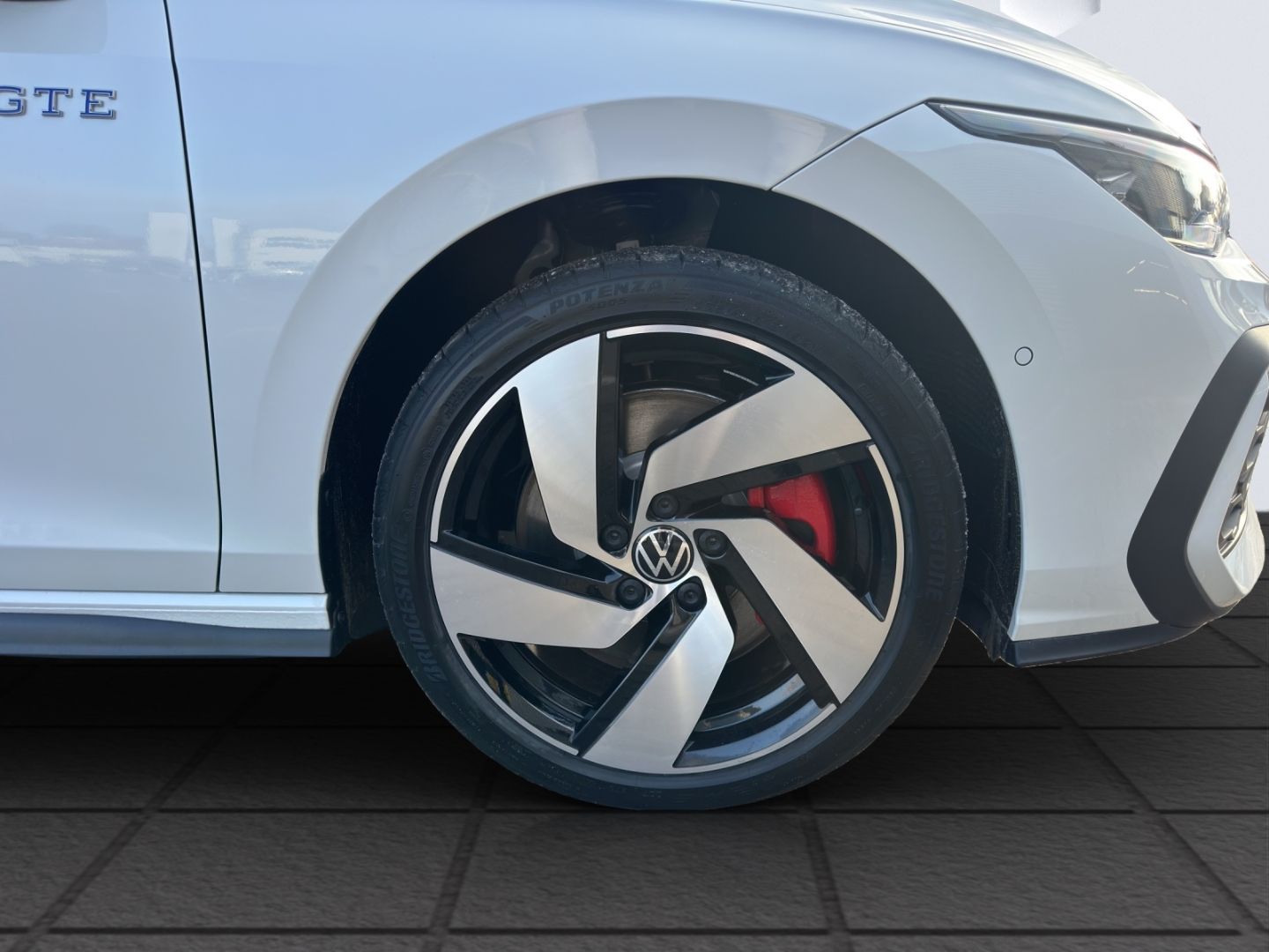 Golf GTE 1.5 eHybrid DSG Panodach Navi Leder AhK