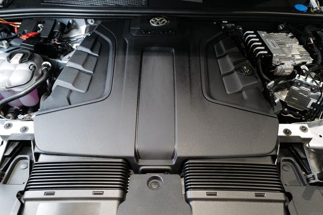 Volkswagen Touareg 3.0TDI 4Motion AHK StdHz Luft Keyless  L