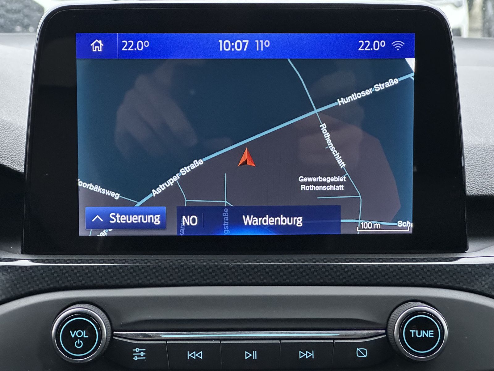 Fahrzeugabbildung Ford Focus Turnier 2.0 EB ST NAV+LED+VCOCK+B&O+KAM+PP