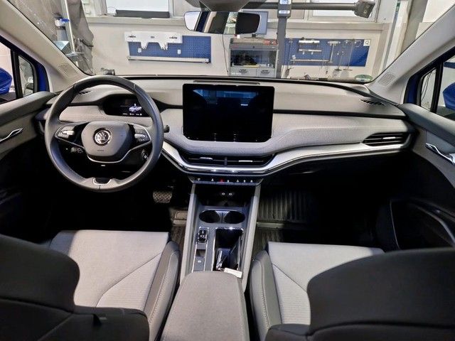 Fahrzeugabbildung Skoda Enyaq 60 Loft Navi Kamera 19" Teilleder Wärmepum