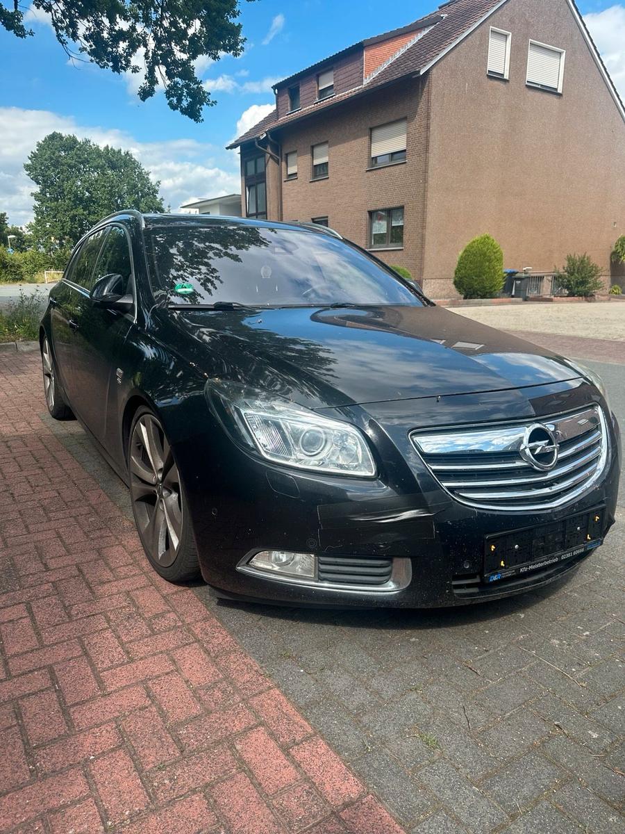 Opel Insignia 2012 — engine 160 HP (118kW)