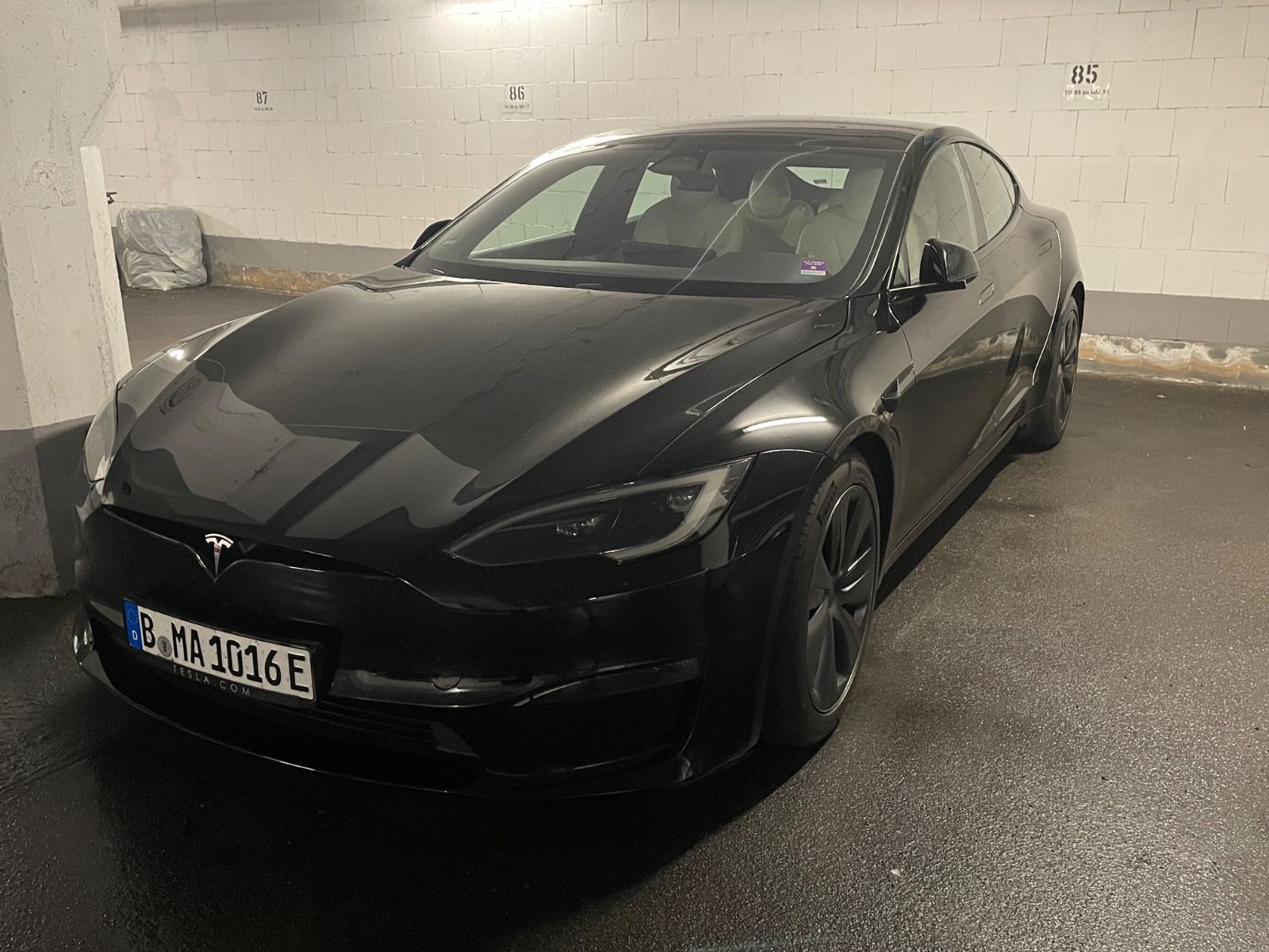 TESLA Model S AWD - 37.500km, 1. Hand, makellos