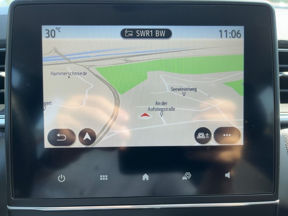 Fahrzeugabbildung Renault Captur INTENS TCe 90 - mit KI generiert/bearbeitet