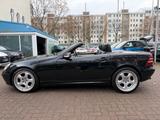 Mercedes-Benz SLK 230 AUT. ROADSTER*BRABUS*LEDER*SHZ*XENON* - gebrauchte Mercedes-Benz SLK 230 aus dem Jahr 2000