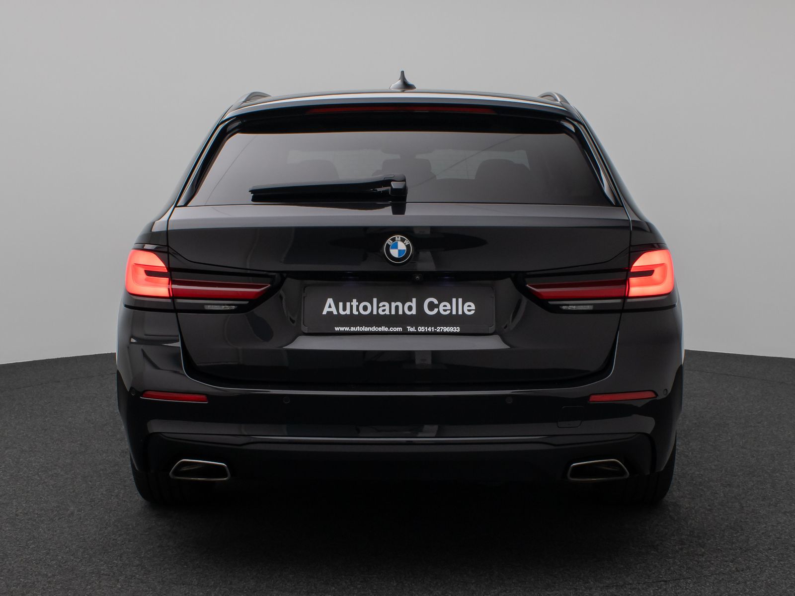 Fahrzeugabbildung BMW 530d  Panorama Kamera Laser HUD DAB HiFi Komfort