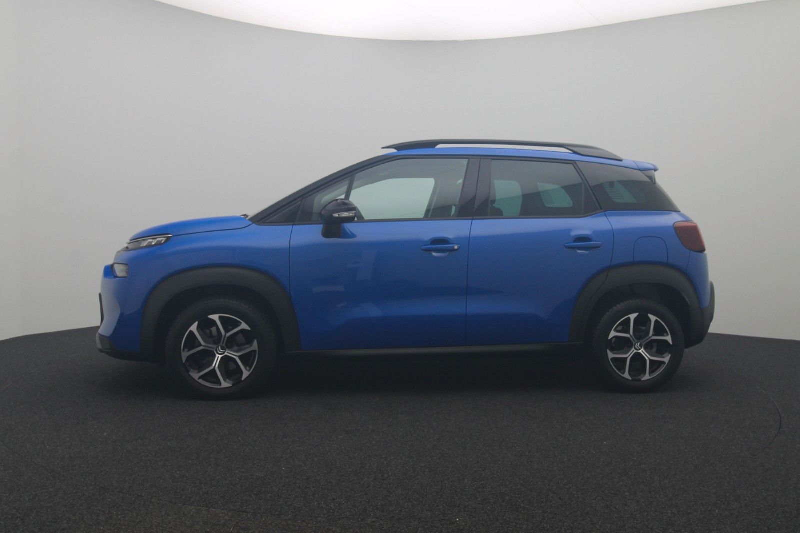 Fahrzeugabbildung Citroën C3 1.2 Aircross Plus NAVI LED DAB