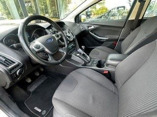 Fahrzeugabbildung Ford Focus Lim. Titanium