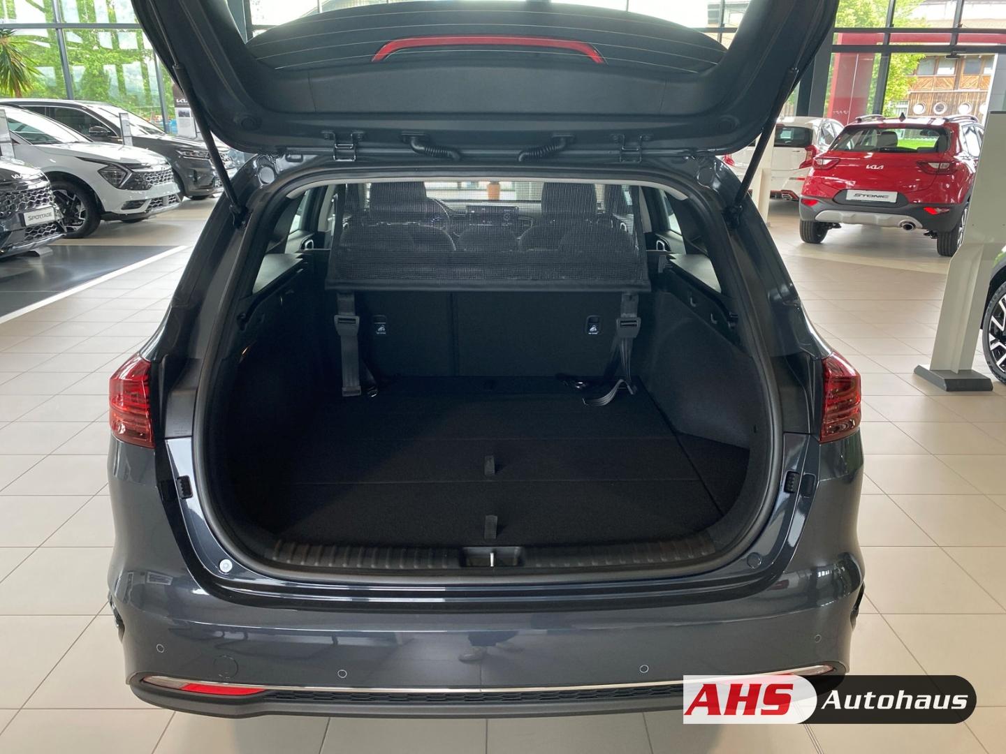Kia Ceed_sw Sportswagon Vision 1.6 CRDi Mild Hybrid 
