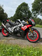 Aprilia Tuono V4 1100 RF mit AKRA, Carbon uvm. - APRILIA NAKED BIKE