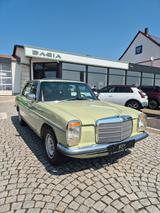 Mercedes-Benz 240 D W115 3.0 - Mercedes-Benz 240 mit Diesel-Antrieb