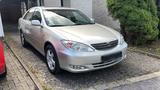 Toyota Camry 2.4i - Toyota Camry mit Benzin-Antrieb