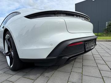 2020 Porsche TAYCAN 缩略图 13