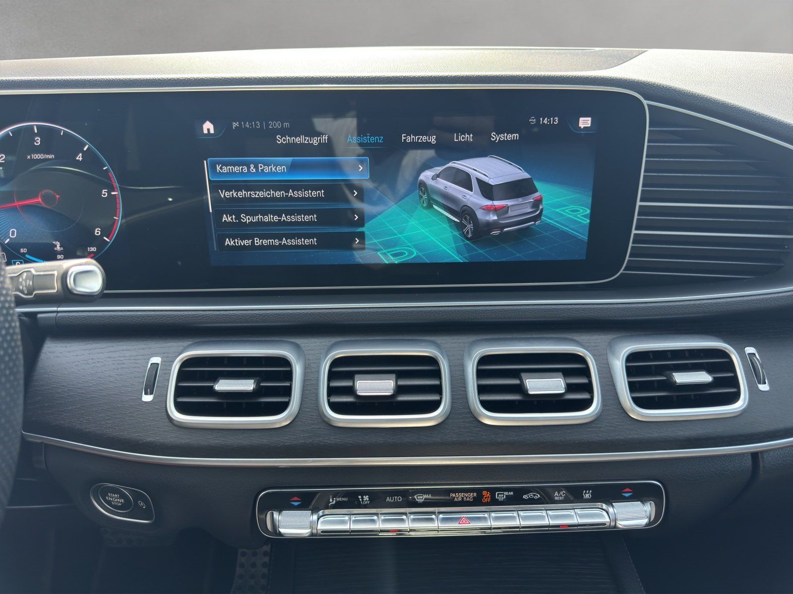 Fahrzeugabbildung Mercedes-Benz GLE400d AMG Pano AIRMATIC Standh AHK 7-Sitz Memo