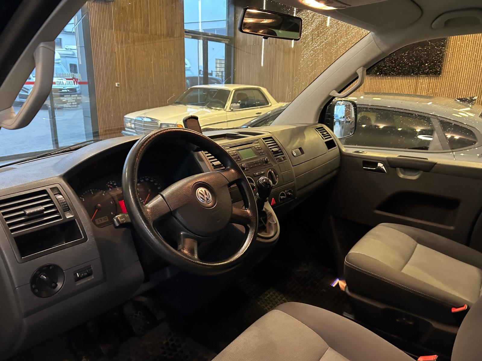 VOLKSWAGEN T5 MULTIVAN STARTLINE 131CH - BVM - ATTELAGE - 185.000 KMS