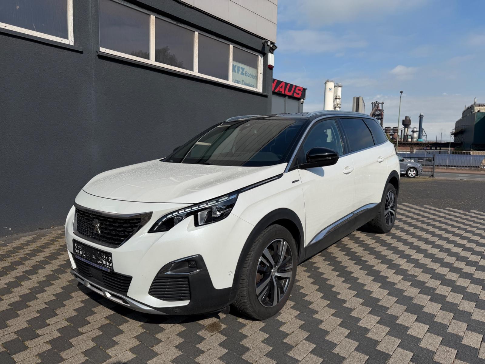 Peugeot 5008 Allure GT Line PanoDach Navi Leder AHK 360°