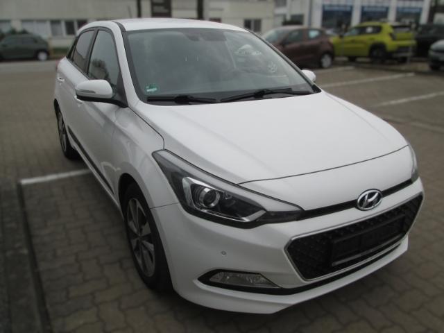 Hyundai i20 Style Kamera Navi Shz