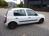 Renault Clio 1,5 Diesel Klima - Renault Clio aus 2005 mit Diesel-Antrieb