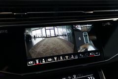 AUDI RSQ8 performance | Pano | 305 km/h | Nimbusgrau AUDI RSQ8 performance | Pano | 305 km/h | Nimbusgrau