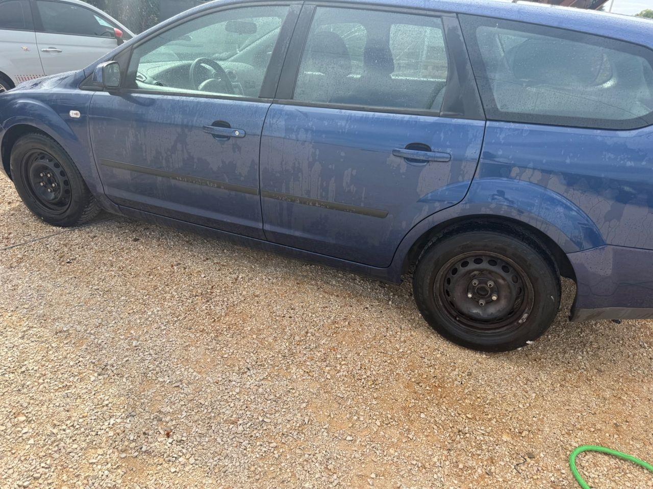 Ford Focus 2008 — photo 12
