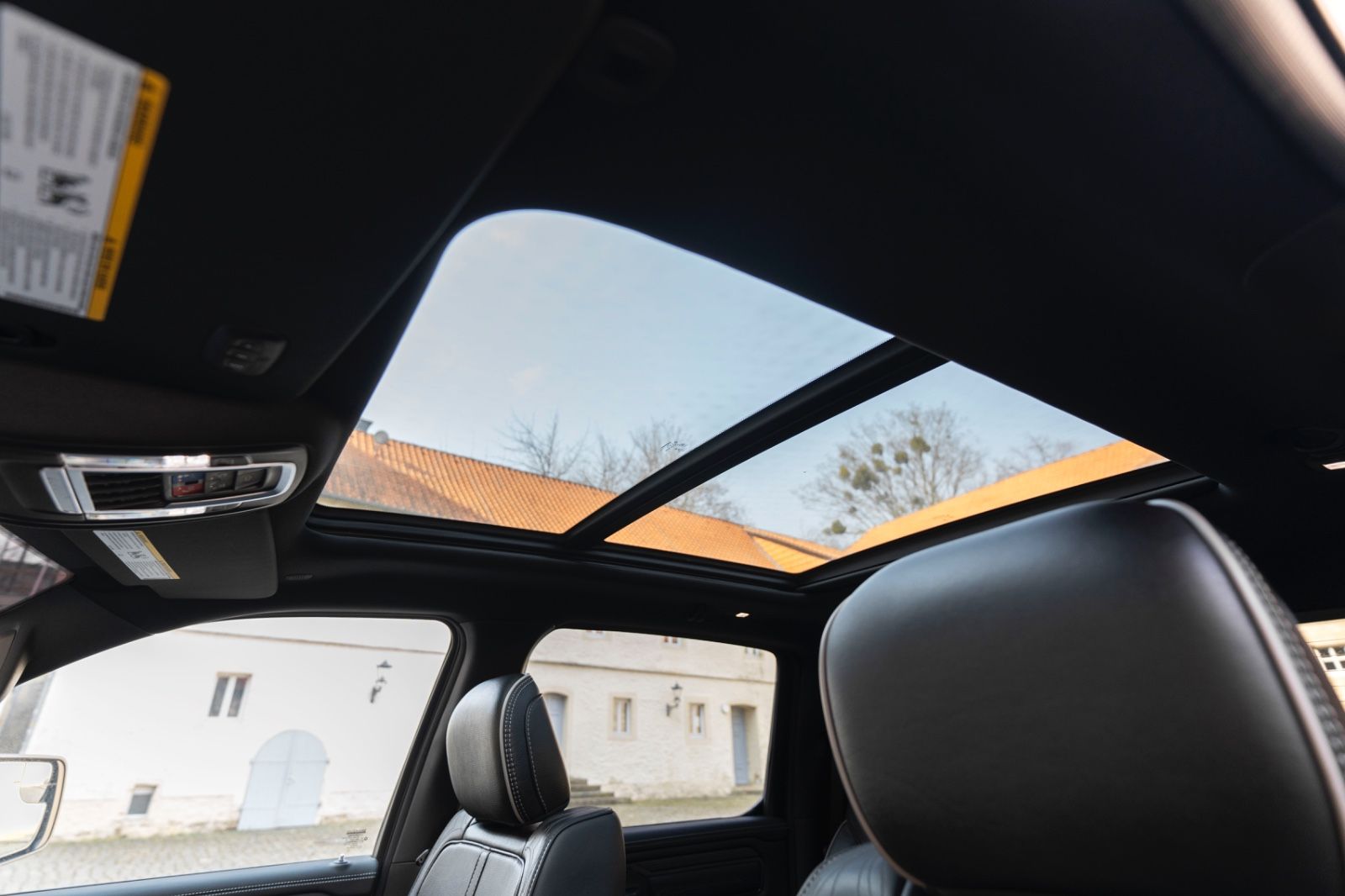 Fahrzeugabbildung Dodge RAM 1500 Limited H&K ACC 360° LED LUFTFEDERUNG
