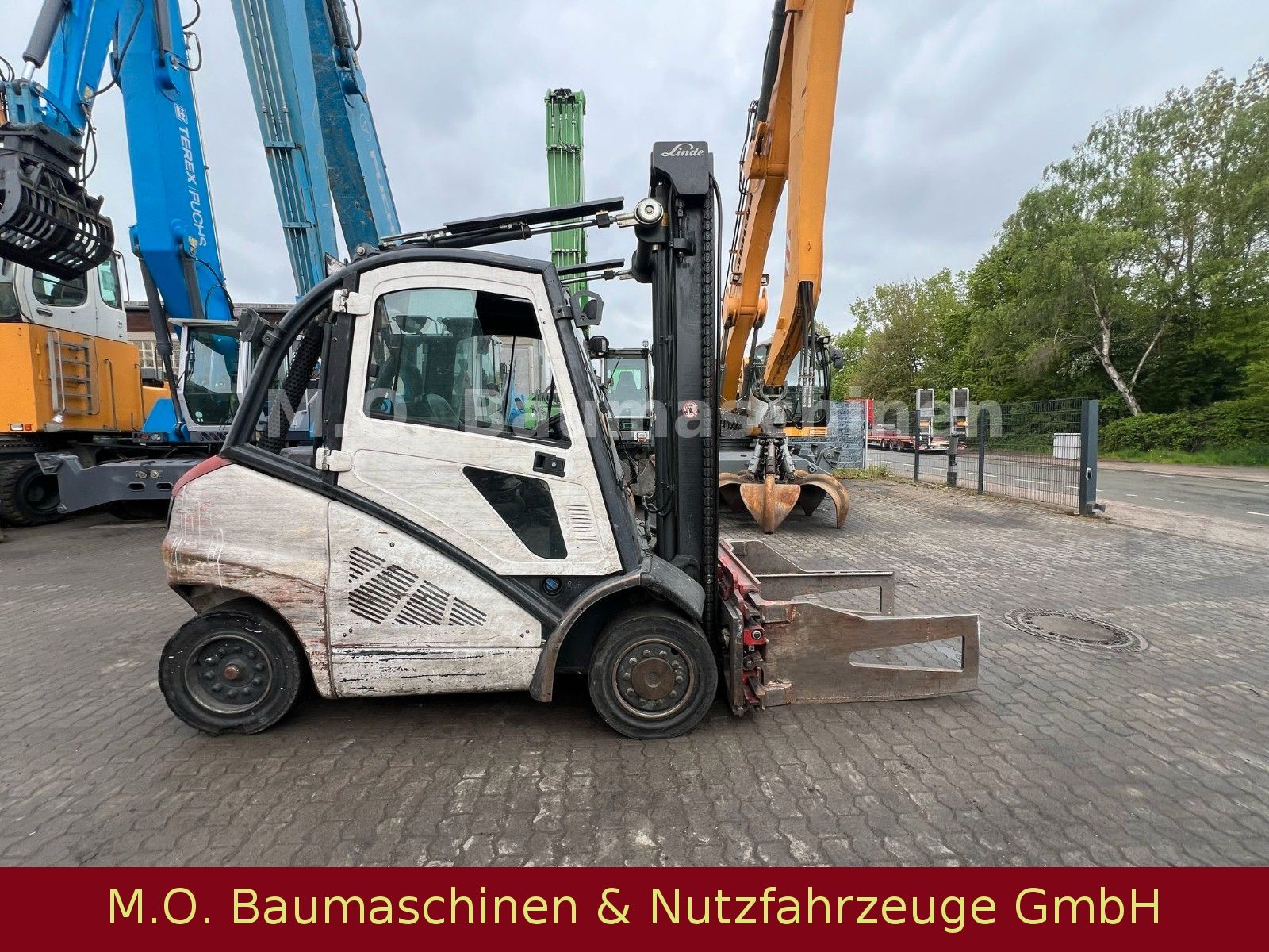 Fahrzeugabbildung Linde H 40 D  /Ballenzange / SS /ZV/ Duplex/4t/4m/