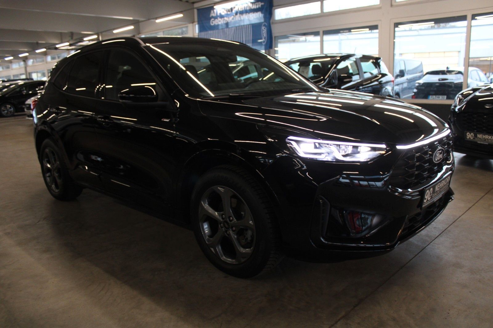 Fahrzeugabbildung Ford Kuga ST-Line LED NAVI HUD CAM WinterPaket uvm.