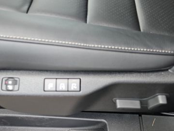 Peugeot Traveller Allure L2 7-Sitzer*Standhzg.*Glasdach*