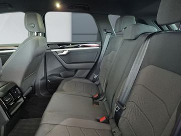 Volkswagen Touareg - 10