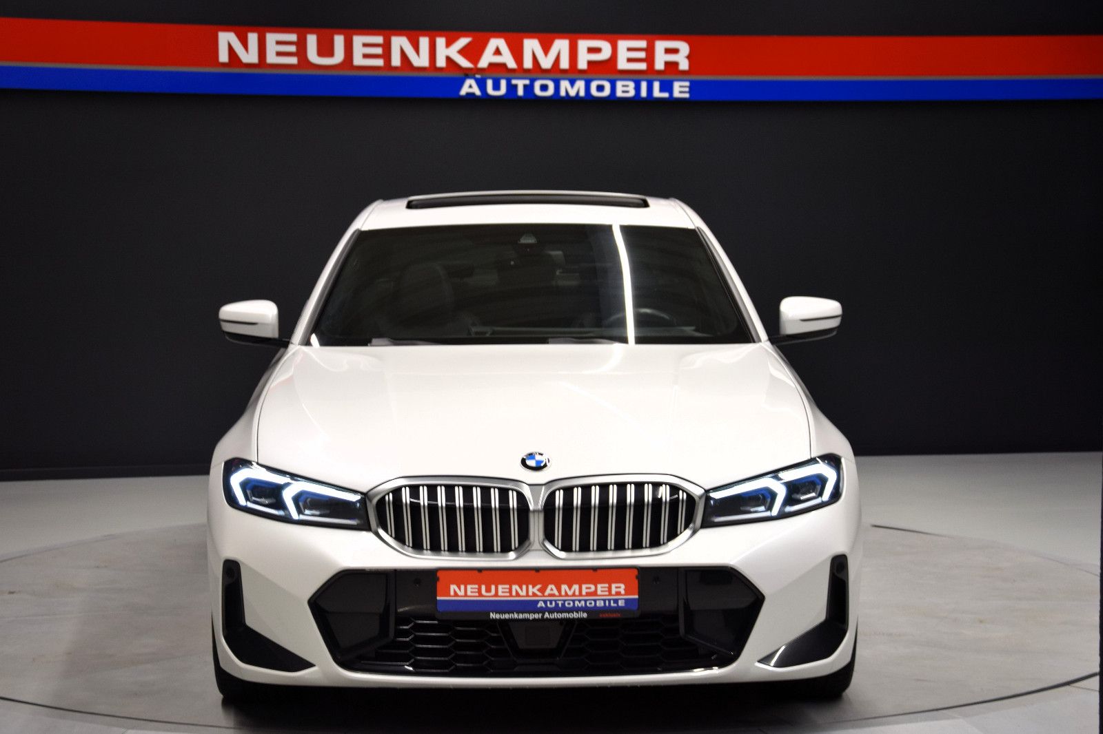 Fahrzeugabbildung BMW 320 i xDrive M Sport Schiebed. ACC Kamera HeadUp